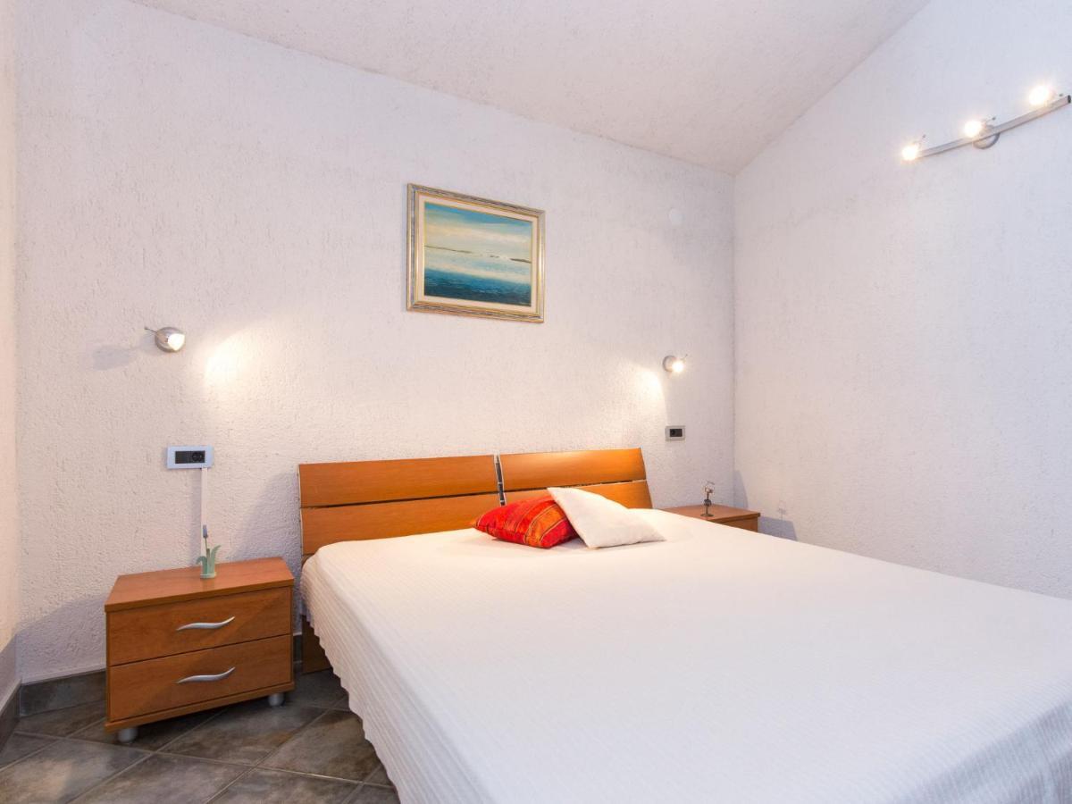 Apartment Starigrad-3 By Interhome สตาริกราด ภายนอก รูปภาพ