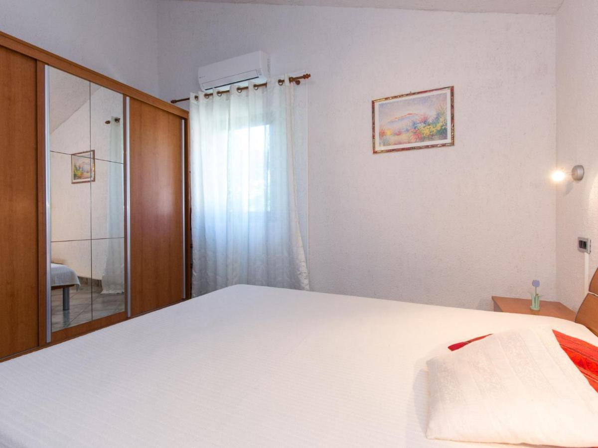 Apartment Starigrad-3 By Interhome สตาริกราด ภายนอก รูปภาพ
